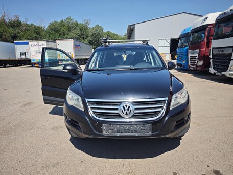 2008 Volkswagen Tiguan I, чёрный, 800000 рублей, вид 1