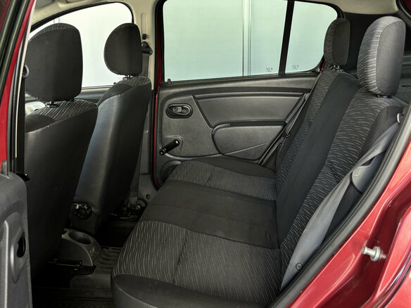 2013 Renault Sandero I, красный, 400000 рублей - вид 14