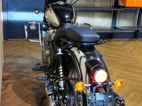 2025 Royal Enfield Classic 650, чёрный, 670000 рублей, вид 4