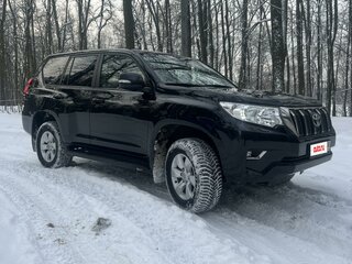 2021 Toyota Land Cruiser Prado 150 Series Рестайлинг 3, чёрный, 5499990 рублей, вид 4