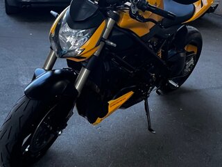 2011 Ducati Streetfighter, жёлтый, 450000 рублей, вид 3