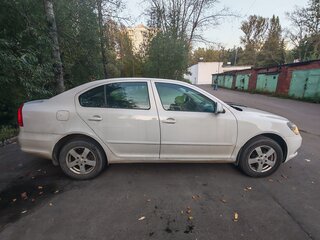 2011 Skoda Octavia II (A5) Рестайлинг, белый, 525000 рублей, вид 5
