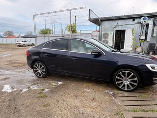 2017 Volvo S60 II Рестайлинг, синий, 1600000 рублей, вид 3