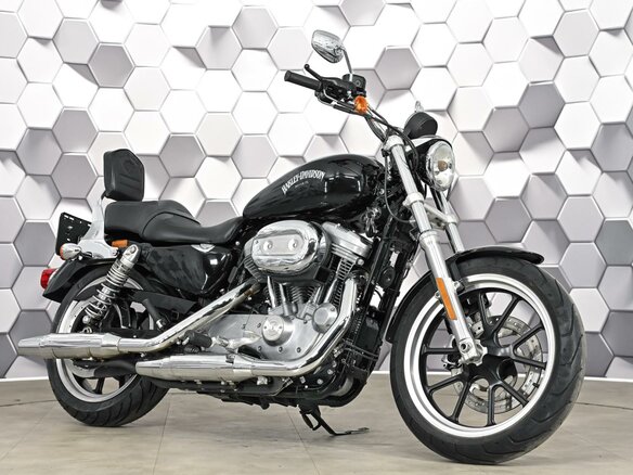 2016 Harley-Davidson Sportster 883, чёрный, 799000 рублей