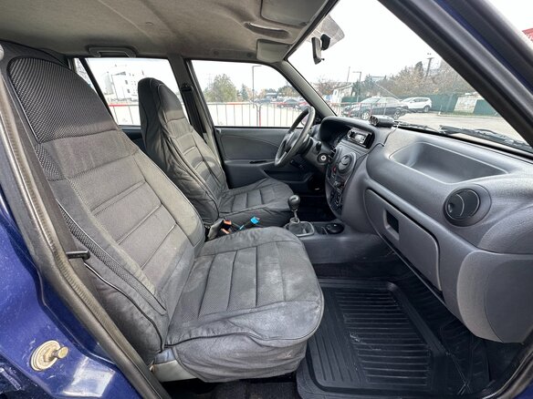 2003 Dacia Solenza, синий, 237000 рублей - вид 19