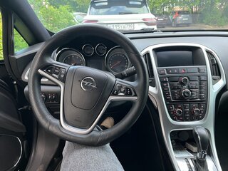 2013 Opel Astra GTC J Рестайлинг, чёрный, 1000000 рублей, вид 5