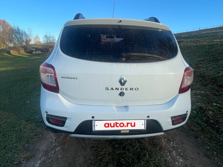 2018 Renault Sandero Stepway II Рестайлинг, белый, 850000 рублей, вид 2