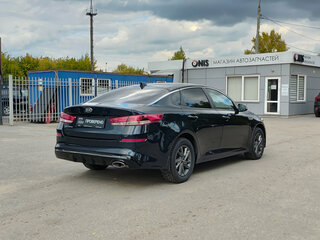 2019 Kia Optima IV Рестайлинг, синий, 1512000 рублей, вид 5