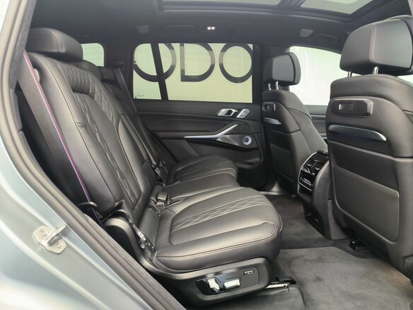 2026 BMW X7 40d I (G07) Рестайлинг, серый - вид 19