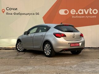 2010 Opel Astra J, серебристый, 599000 рублей, вид 4