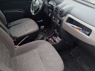 2010 Renault Logan I Рестайлинг, белый, 220000 рублей, вид 5