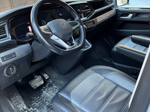 2021 Volkswagen Multivan T6 Рестайлинг, синий, 6980000 рублей - вид 5