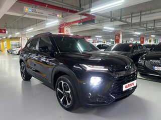 2020 Chevrolet TrailBlazer III, чёрный, 2200000 рублей, вид 3