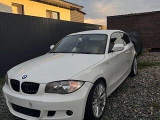 2011 BMW 1 серии 116i I (E81/E82/E87/E88) Рестайлинг, белый, 800000 рублей, вид 1