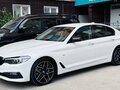 2017 BMW 5 серии 520d xDrive VII (G30/G31/G38), белый, 3000000 рублей