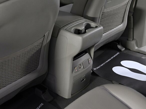 2018 Kia Carnival III, чёрный, 2085000 рублей - вид 11
