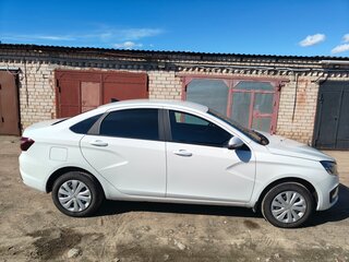 2024 Lada (ВАЗ) Vesta I Рестайлинг (NG), белый, 1330000 рублей, вид 4