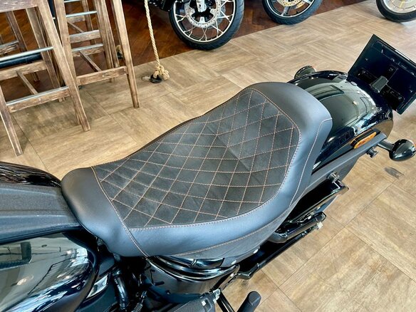 2019 Harley-Davidson Low Rider, чёрный, 1950000 рублей - вид 13
