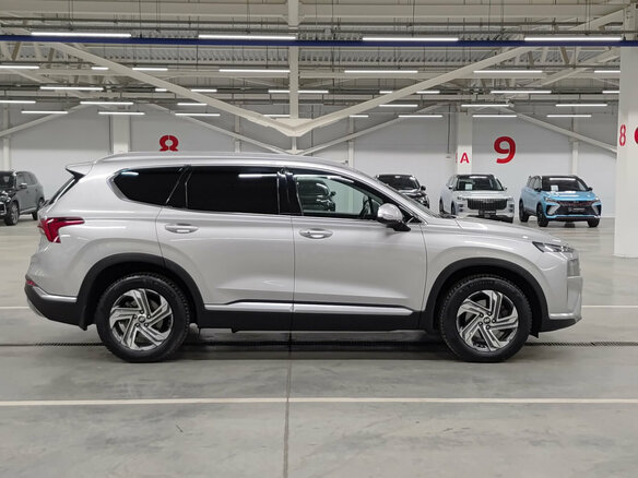 2021 Hyundai Santa Fe IV Рестайлинг, серый, 3660000 рублей - вид 4