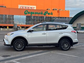2018 Toyota RAV4 IV (XA40) Рестайлинг, белый, 2500000 рублей, вид 5