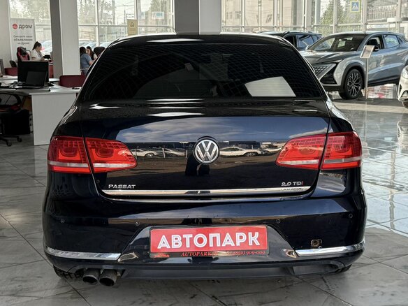 2012 Volkswagen Passat B7, чёрный - вид 4