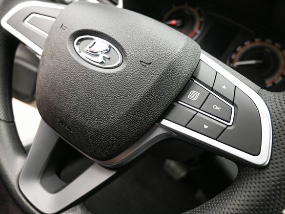 2024 Lada (ВАЗ) Vesta I Рестайлинг (NG), серый, 1240000 рублей - вид 9