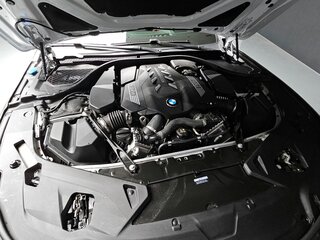 2025 BMW 8 серии Gran Coupe M850i xDrive II (G14/G15/G16) Рестайлинг, белый, 14200000 рублей, вид 5