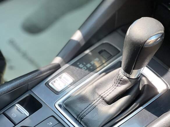 2015 Mazda 6 III (GJ) Рестайлинг, чёрный, 1650000 рублей - вид 9