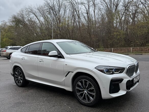 2022 BMW X6 30d III (G06), белый, 9900000 рублей - вид 7