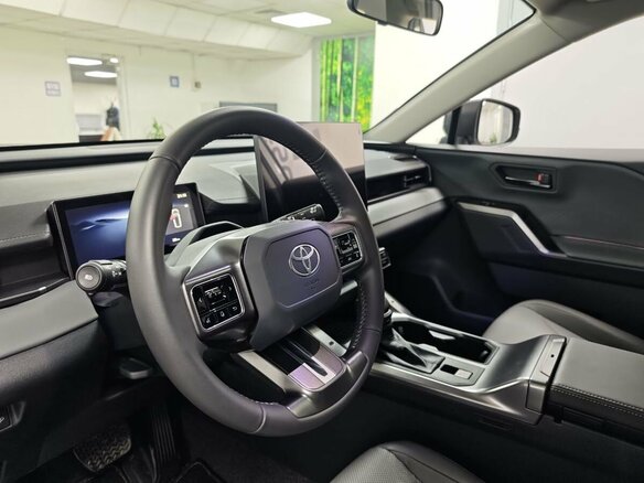 2026 Toyota RAV4 VI (XA60), белый, 4850000 рублей - вид 13