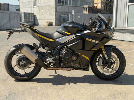 2026 Voge 525RR, красный, 466000 рублей, вид 2