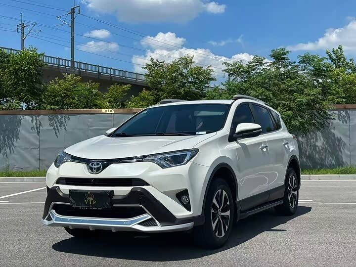 Открыть фотографии: Toyota RAV4 IV (XA40) Рестайлинг