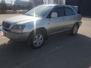 2000 Toyota Harrier I (XU10), серебристый, 850000 рублей, вид 2