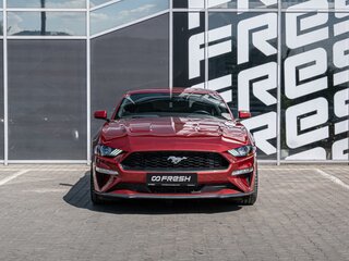 2020 Ford Mustang VI Рестайлинг, красный, 3485000 рублей, вид 3