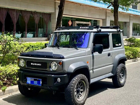Suzuki Jimny IV