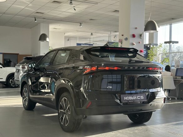 2026 Omoda C5 II, чёрный, 2929000 рублей - вид 2