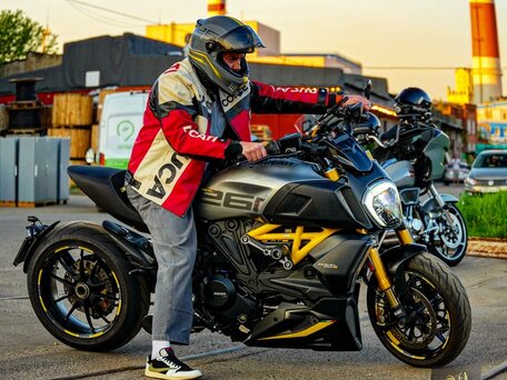 2022 Ducati Diavel 1260 S, серый, 2300000 рублей, вид 1