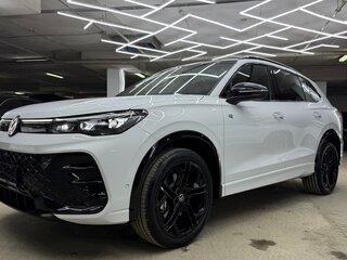 2026 Volkswagen Tiguan L Pro III (China Market), белый, 4800000 рублей, вид 5