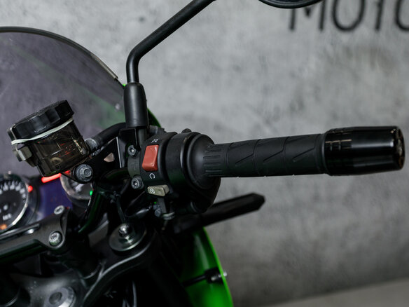 2018 Kawasaki Z 900RS, зелёный, 865000 рублей - вид 10