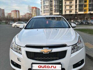2010 Chevrolet Cruze I, белый, 700000 рублей, вид 2