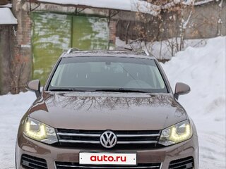 2012 Volkswagen Touareg II, коричневый, 2500000 рублей, вид 2