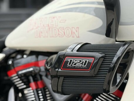 2024 Harley-Davidson CVO Road Glide ST, белый, 5750000 рублей, вид 4