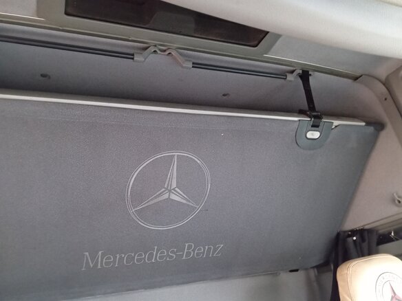 2011 Mercedes-Benz Actros, белый, 3100000 рублей - вид 17