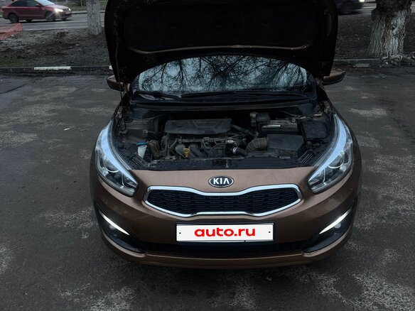 2015 Kia Ceed II Рестайлинг, коричневый, 920000 рублей - вид 4