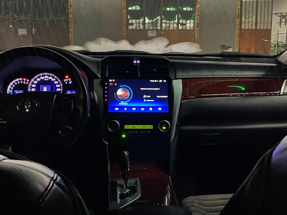 2012 Toyota Camry VII (XV50), серебристый, 1480000 рублей - вид 6