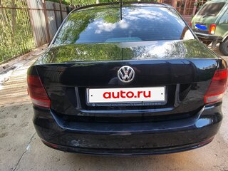 2015 Volkswagen Polo V Рестайлинг, чёрный, 690000 рублей, вид 5