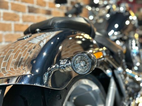 2025 Harley-Davidson Fat Boy, белый, 6000000 рублей, вид 4