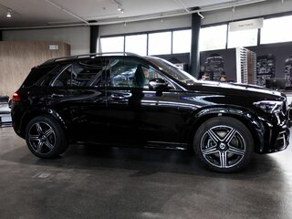 2026 Mercedes-Benz GLE 350 II (V167) Рестайлинг, чёрный, 12540000 рублей, вид 4