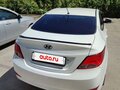 2015 Hyundai Solaris I Рестайлинг, белый, 840000 рублей - вид 2