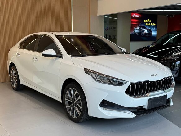 2022 Kia K3 II (China Market), белый - вид 2